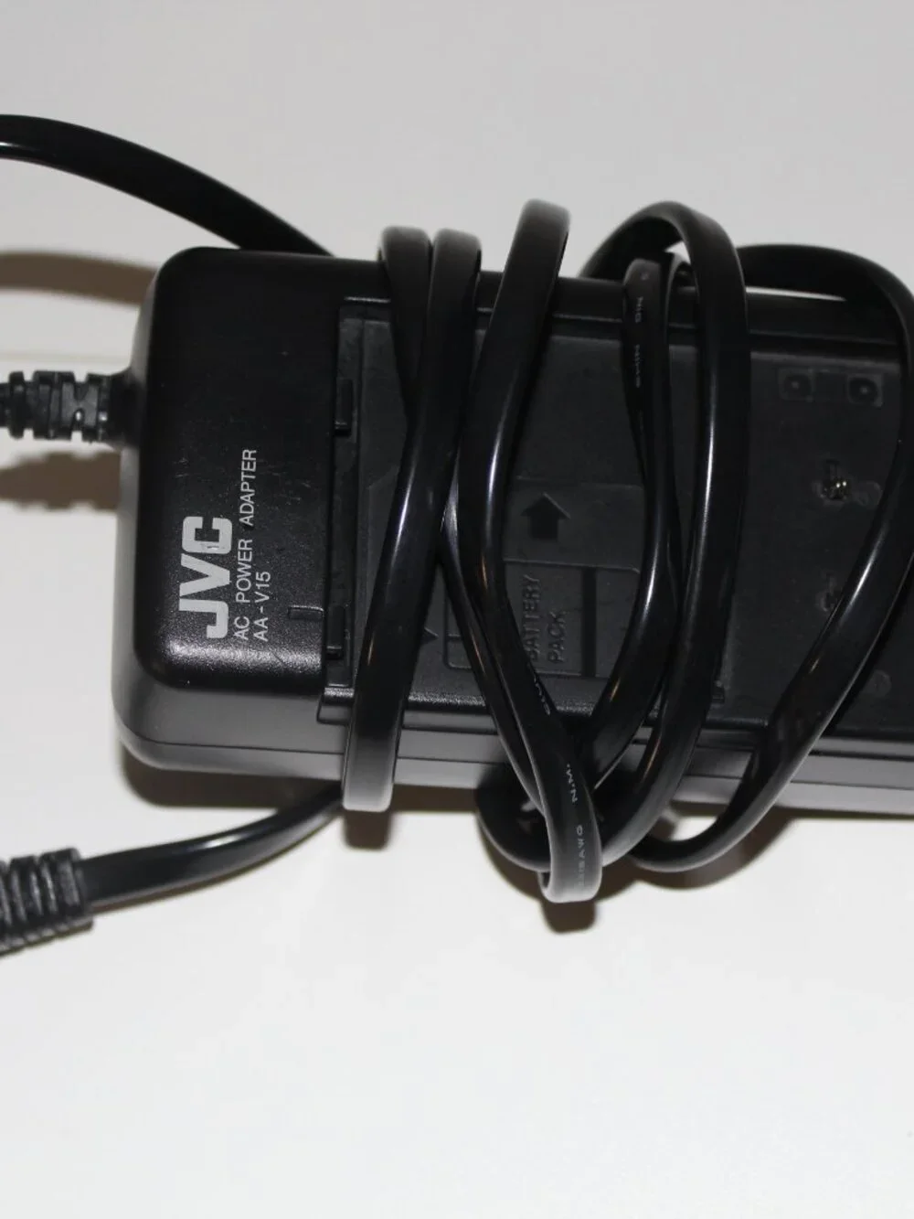 JVC GR-SXM527U SVHS-C Retro Video Camcorder W/ Charger Remote & More *For Parts*